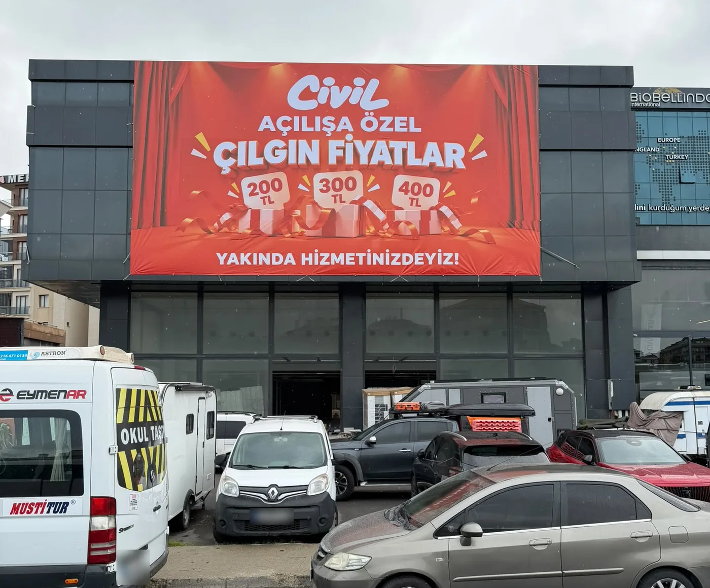 Civil Çekmeköy Taşdelen – Açılış Öncesi Cephe Branda