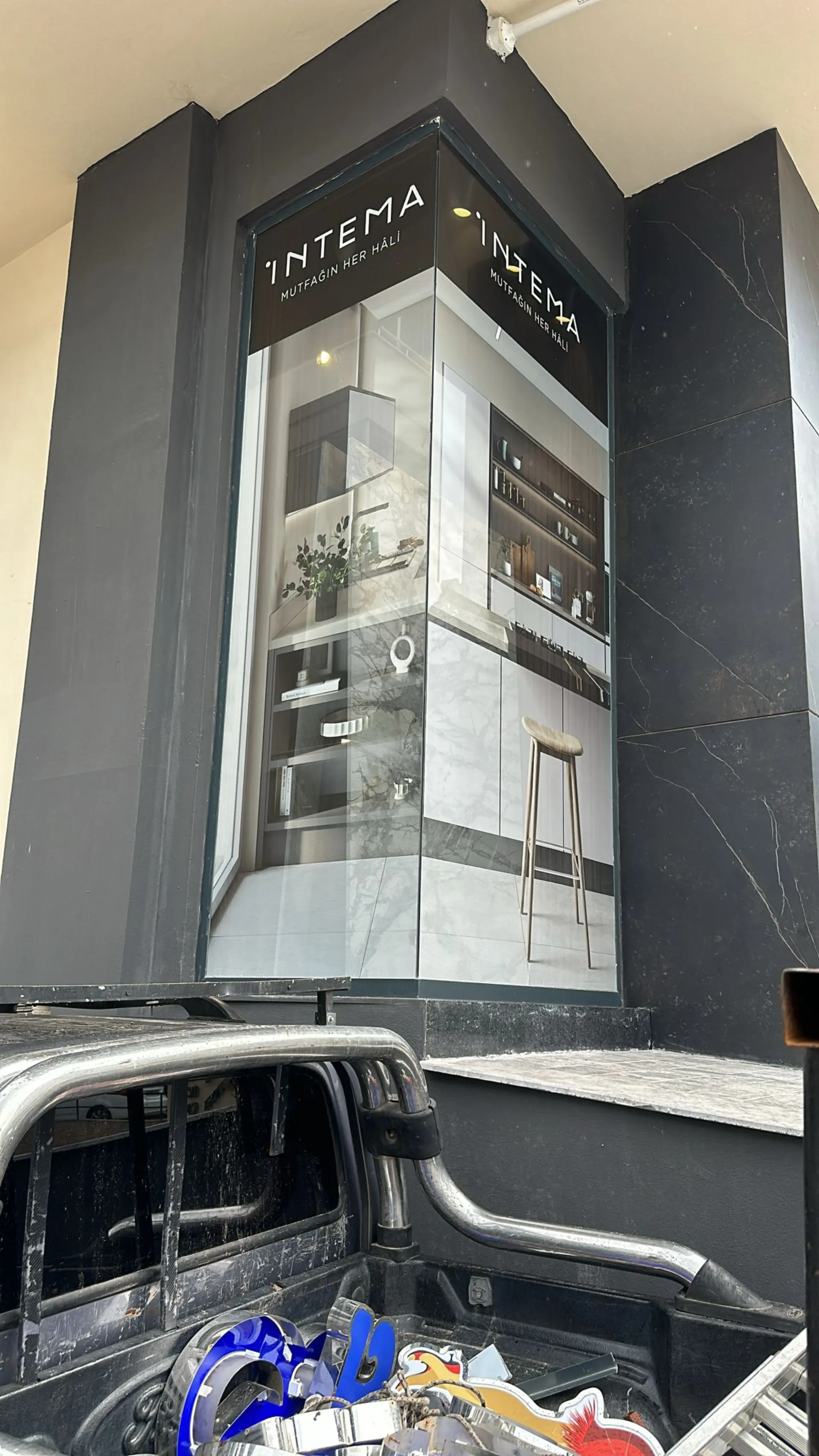 İntema – Yönlendirme Tabelası 4