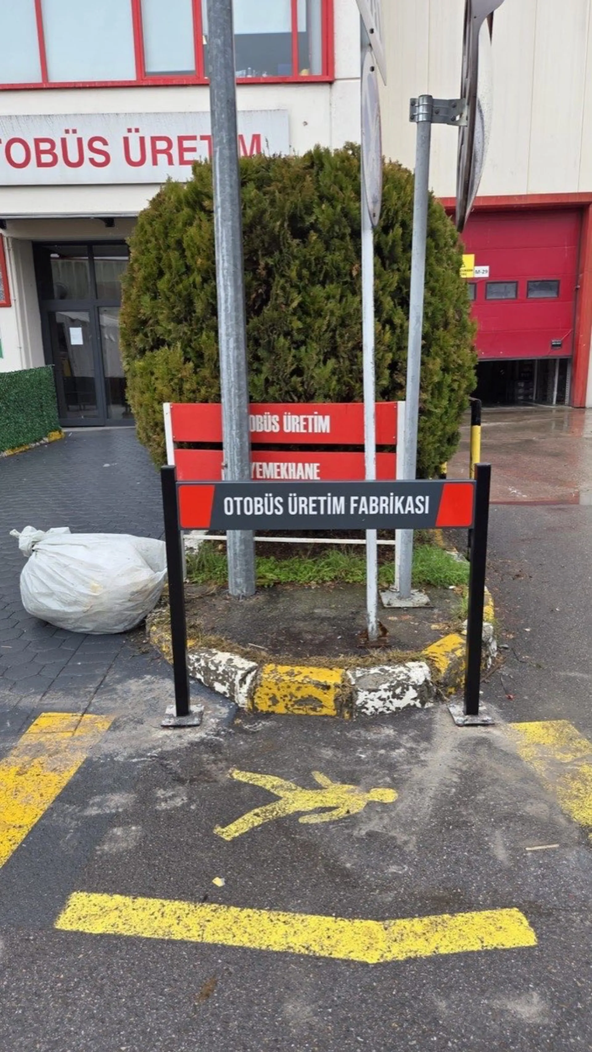 Isuzu Fabrikası İç Yönlendirme Tabelaları 10