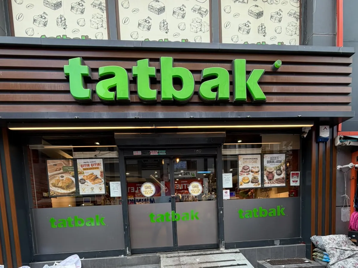 Tatbak Gebze — Store Signage and Graphics