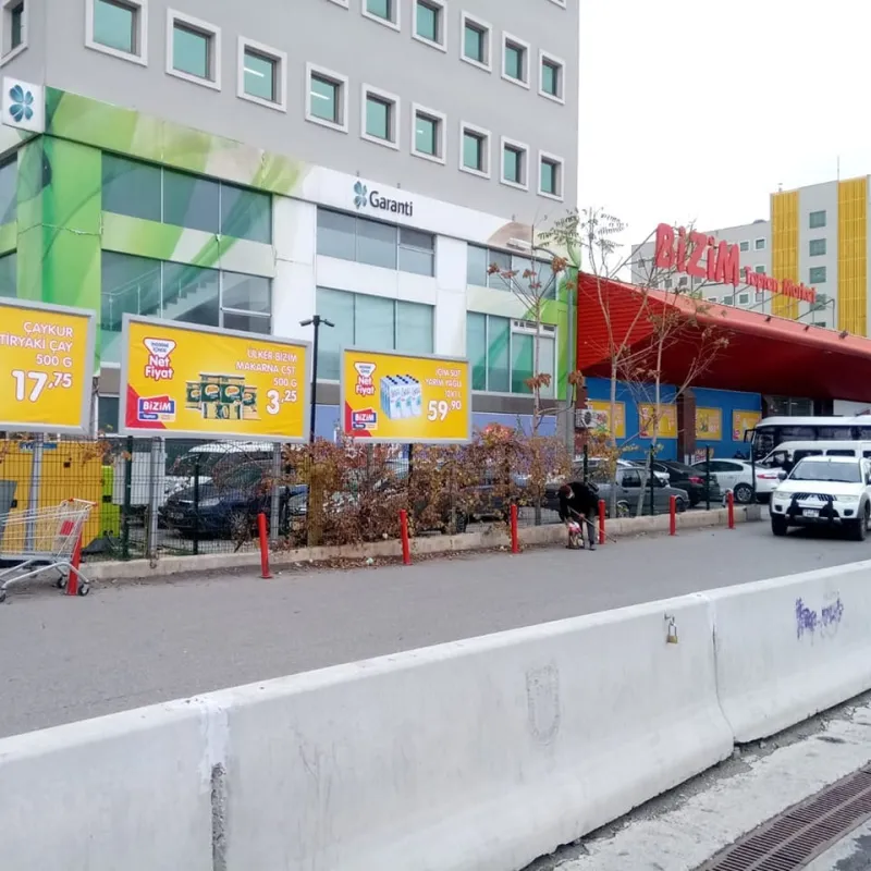 Bizim Toptan Mağazası 4